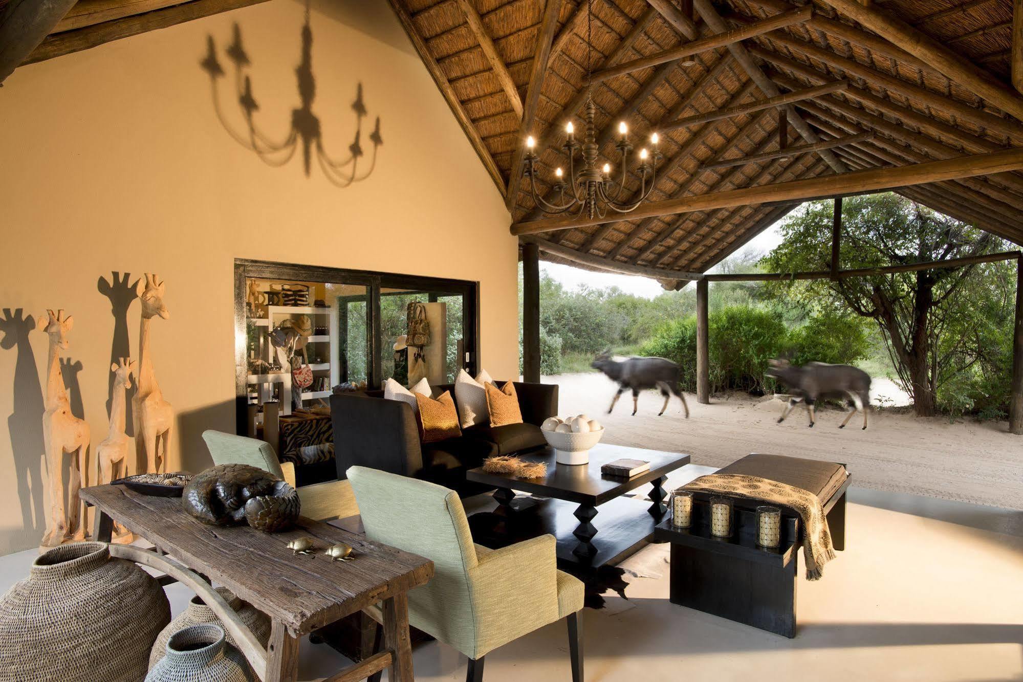 Lion Sands - Tinga Lodge Skukuza Extérieur photo
