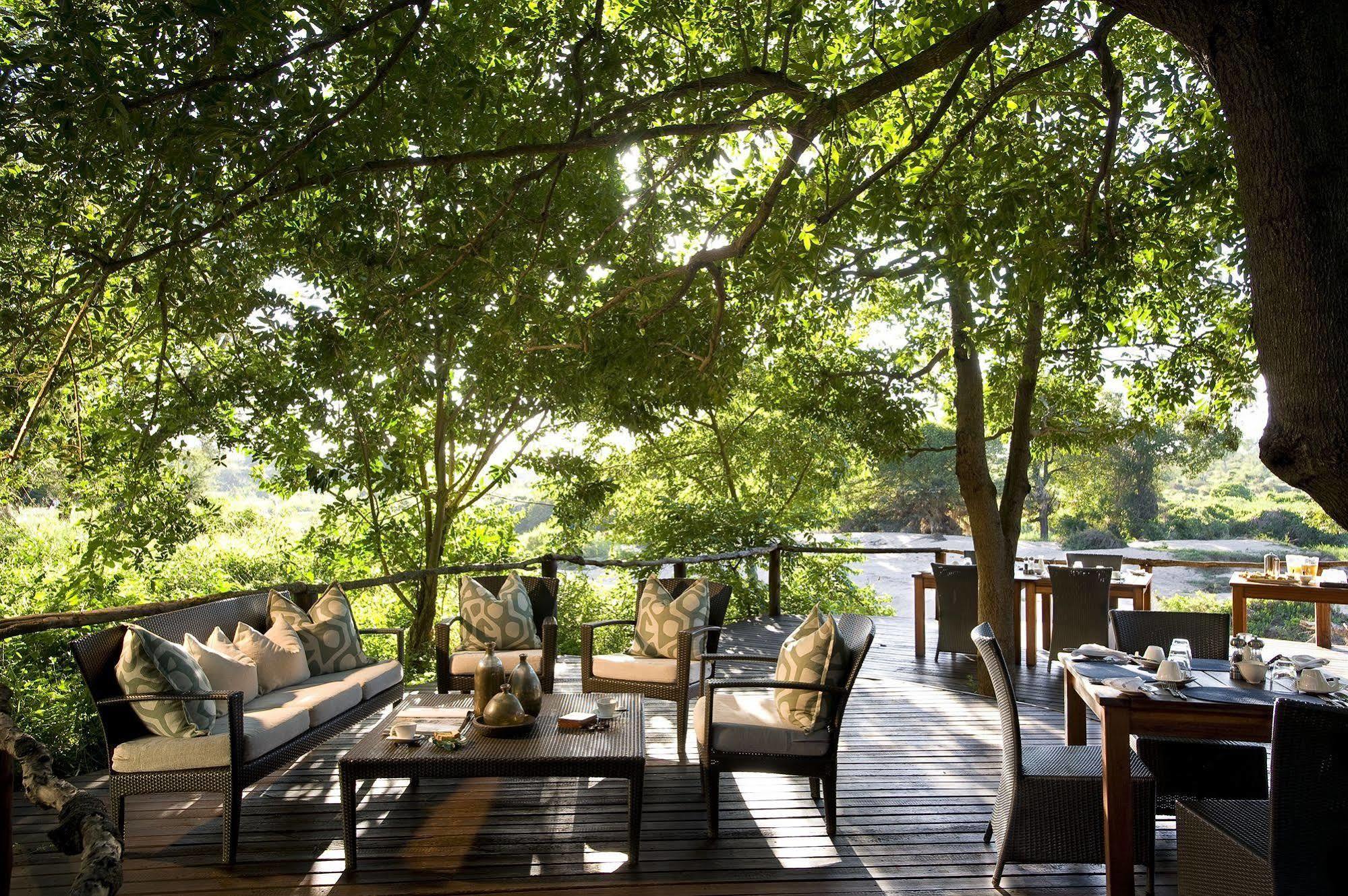 Lion Sands - Tinga Lodge Skukuza Extérieur photo